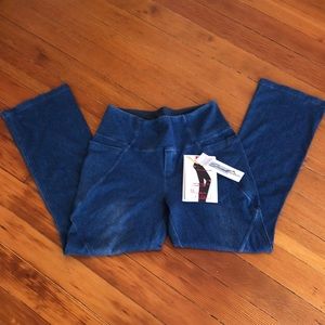 NWT!🔥Women with Control Bootcut Jeans with Tummy Control